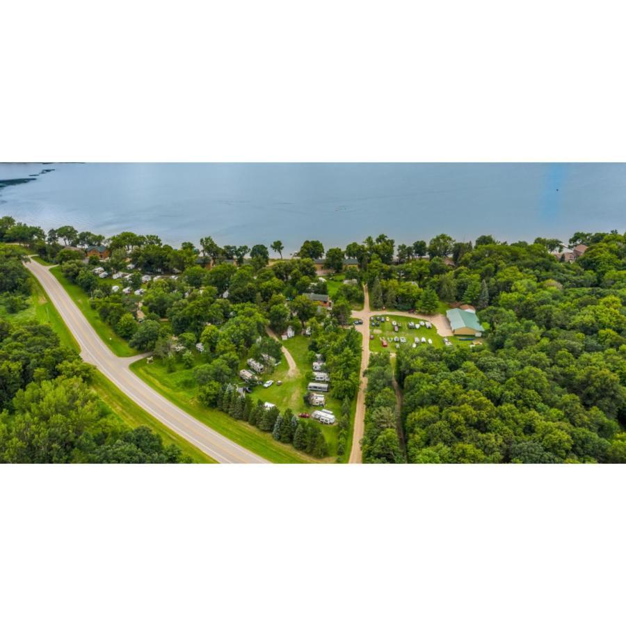 Canary Beach Resort Glenwood Exteriör bild